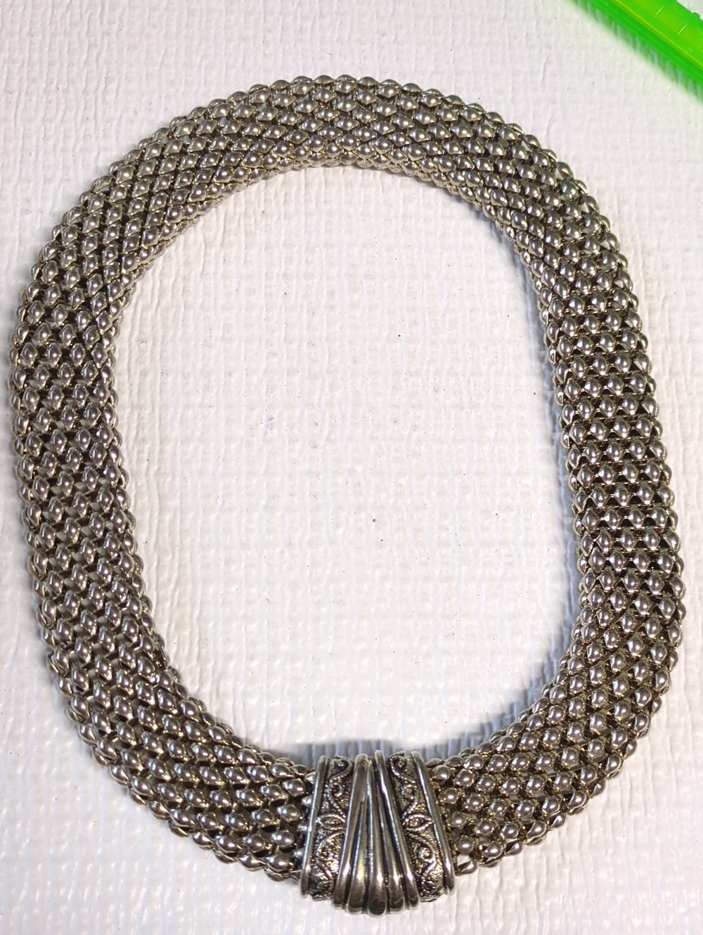❤️3/$10❤️☀️Silvertone Mesh Statement 1" Wide Choker